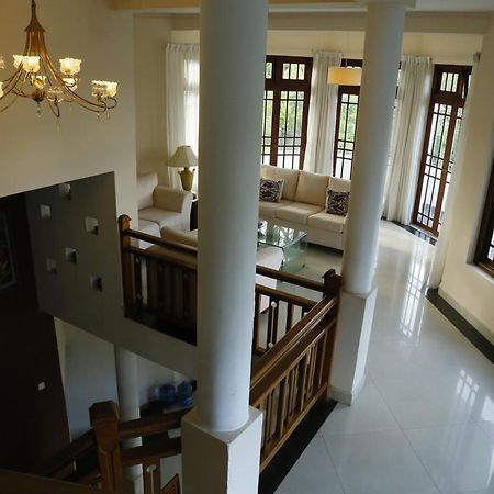 Crown Hills Kandy Inn Kültér fotó