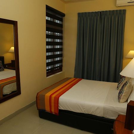 Crown Hills Kandy Inn Kültér fotó