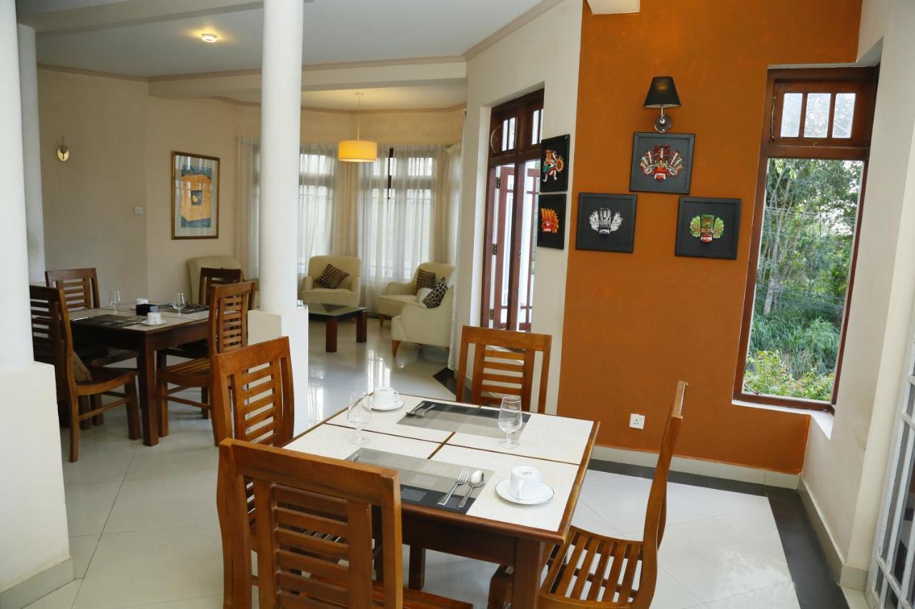 Crown Hills Kandy Inn Kültér fotó