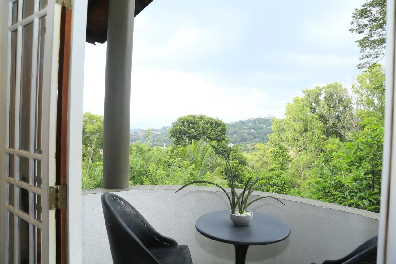 Crown Hills Kandy Inn Kültér fotó